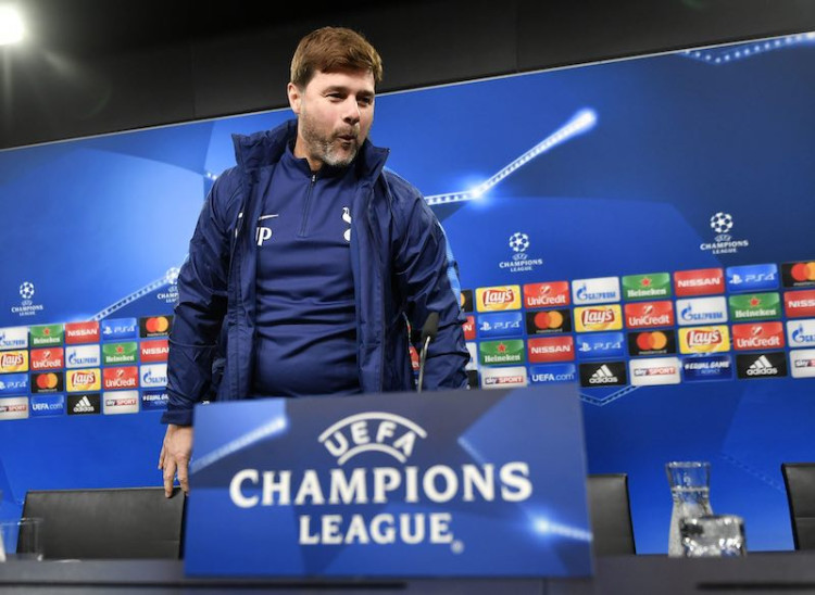 Manchester United hľadá nového trénera, údajne ním má byť Mauricio Pochettino