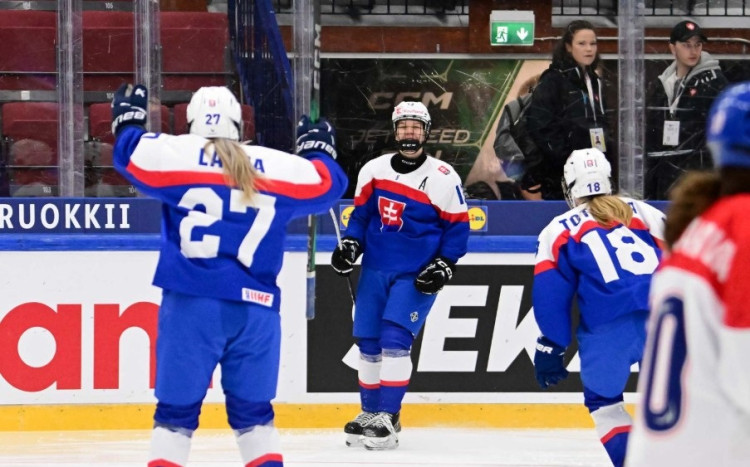 MS v hokeji ženy U18: Slovensko Švajčiarsko ONLINE prenos